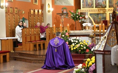 Modlitwa za zmarłych biskupów i kapłanów