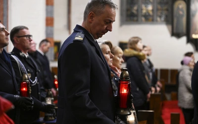 Strażacy modlili się za swoich zmarłych