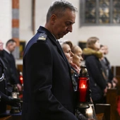 Strażacy modlili się za swoich zmarłych
