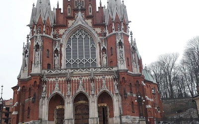 Fasada zaprojektowanego przez Jana Sas-Zubrzyckiego kościoła pw. św. Józefa, perły architektonicznej.