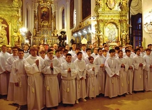 W tym roku grono lektorów powiększyło się o prawie 50 osób. 