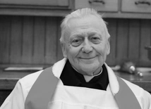 Duchowny przeżył 94 lata, w tym w kapłaństwie 68 lat.