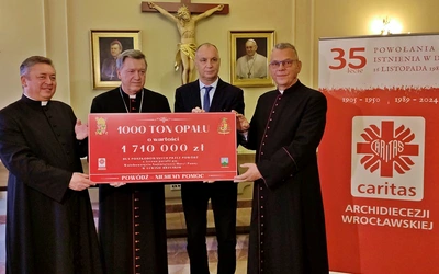 Wrocławska Caritas podarowała 1000 ton opału dla powodzian. "Spełniamy złożoną obietnicę"