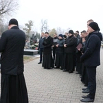 Modlitwa wspólnoty WSD w Radomiu za zmarłych duchownych 