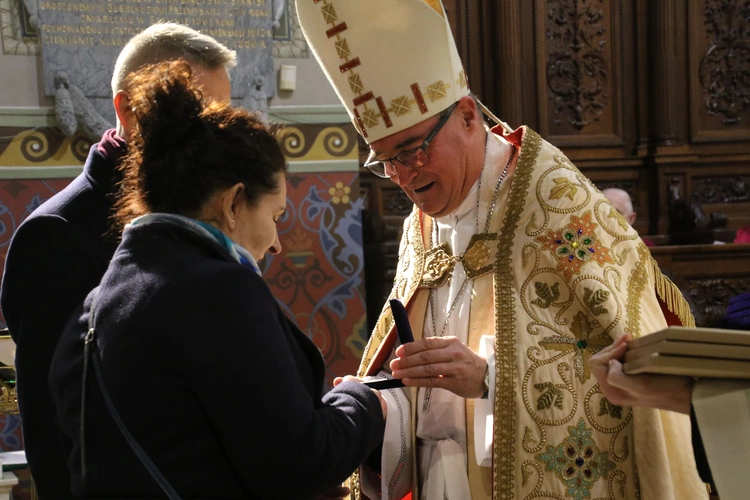 Płock. Nieszpory i medale Benemerenti