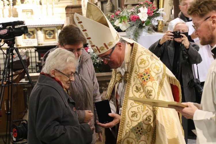 Płock. Nieszpory i medale Benemerenti