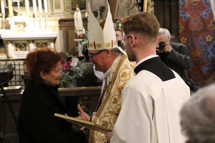 Płock. Nieszpory i medale Benemerenti