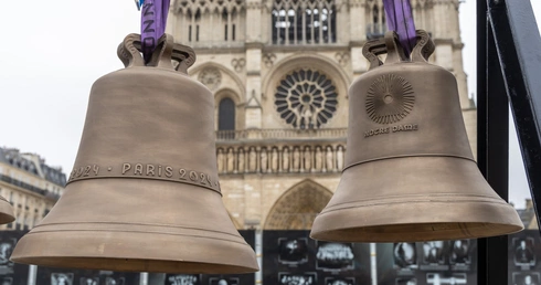 Paryż: w katedrze Notre-Dame ponownie zabiły dzwony