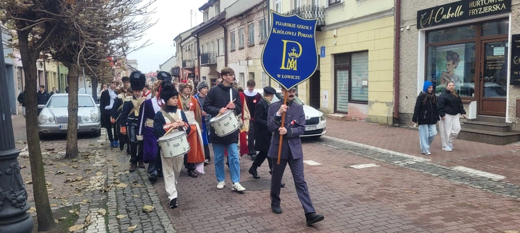 Marsz patriotyczny "Pijarskiej"