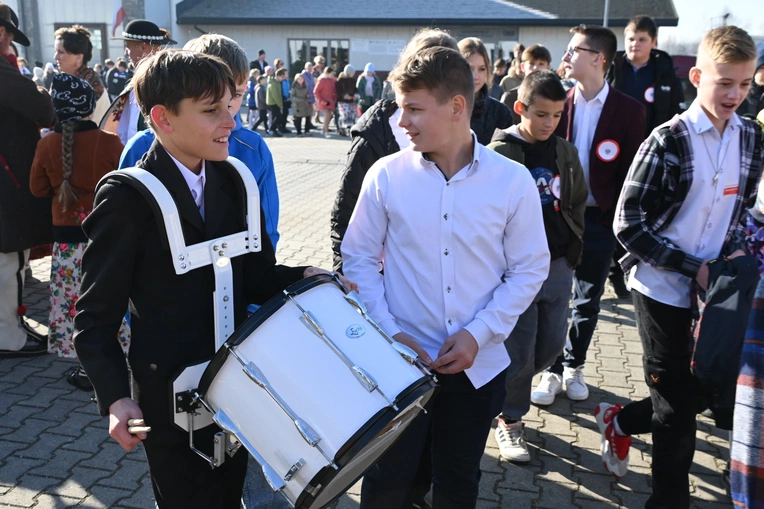 Szkoła w Czarnym Dunajcu od roku nosi imię Legonów Polskich