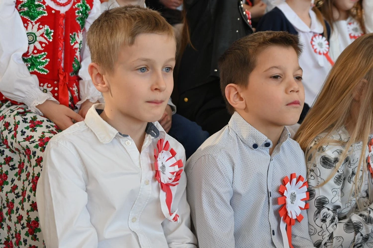 Szkoła w Czarnym Dunajcu od roku nosi imię Legonów Polskich