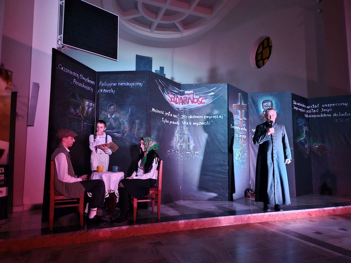 Widowisko o ks. Jerzym Popiełuszce