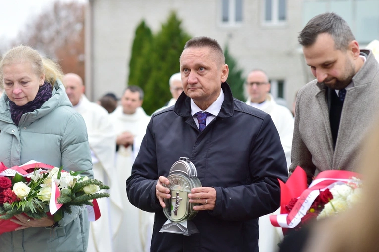 Olsztyn. Poświęcenie popiersia bł. Stefana Wyszyńskiego