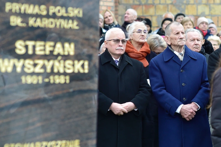 Olsztyn. Poświęcenie popiersia bł. Stefana Wyszyńskiego