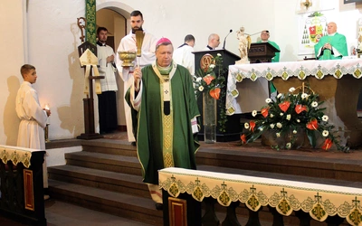 Troska o świątynię, budowanie bliskości i wzór pierwszych chrześcijan