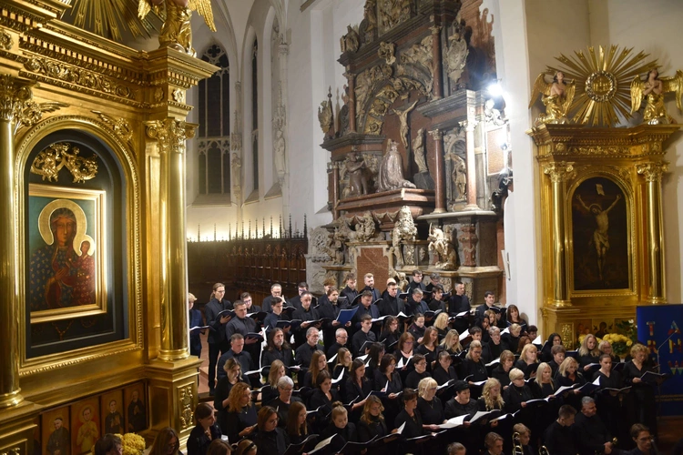 Requiem w katedrze