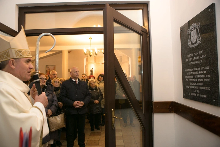 Poświęcenie kościoła w Siemianicach