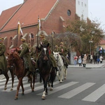 Defilada i prezentacja Kawalerzystów Ochotniczego Szwadronu 3. Pułku Ułanów Śląskich w Kędzierzynie-Koźlu
