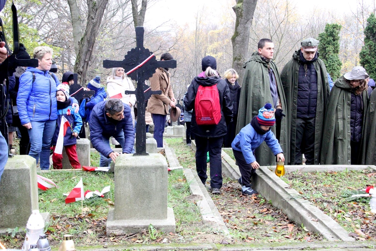 Łowczówek. XXV Zlot Niepodległościowy
