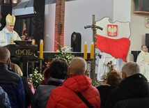 Bp Zieliński: Ojczyzna potrzebuje dziś kochających serc