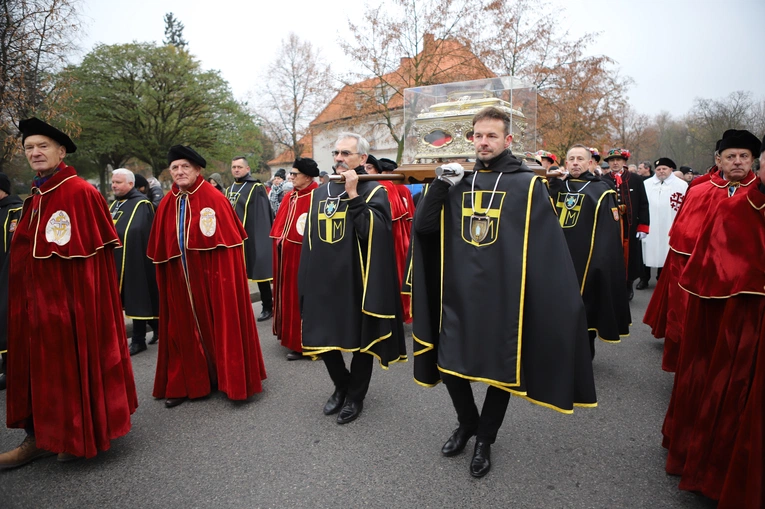 Patronka diecezji na ulicach Łowicza