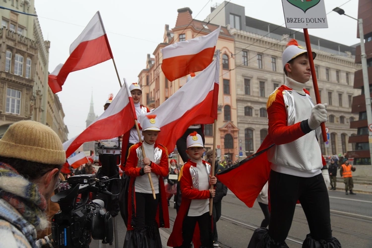 Radosna Parada Niepodległości we Wrocławiu