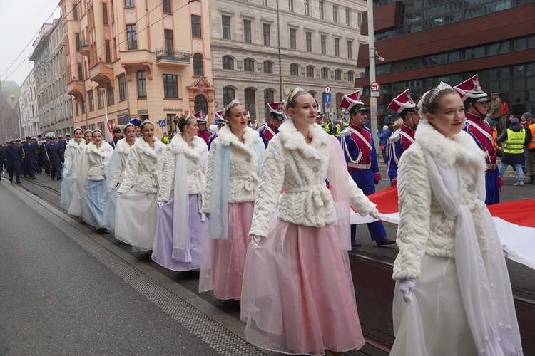 Radosna Parada Niepodległości we Wrocławiu