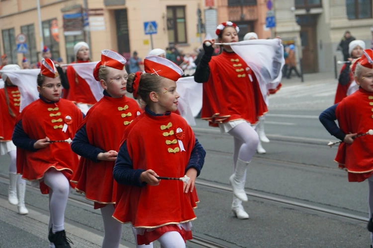 Radosna Parada Niepodległości we Wrocławiu