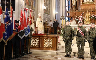 Radomianie świętowali 106. rocznicę odzyskania przez Polskę niepodległości