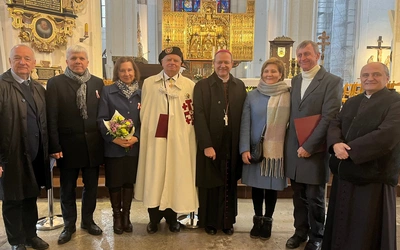 Odznaczenia "Pro Ecclesia et Populo" wręczone