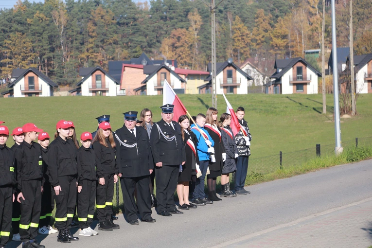Poświęcenie obelisku i tablicy w Gródku nad Dunajcem