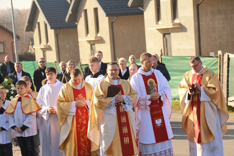 Poświęcenie obelisku i tablicy w Gródku nad Dunajcem