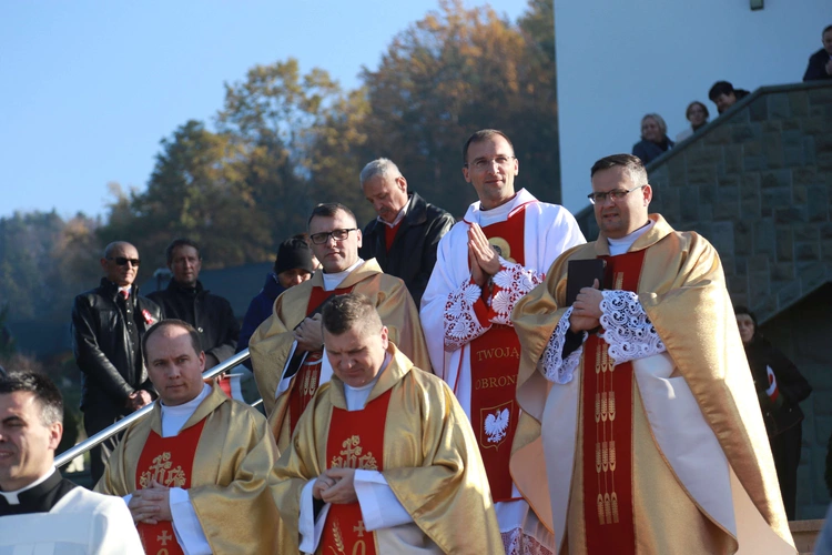 Poświęcenie obelisku i tablicy w Gródku nad Dunajcem