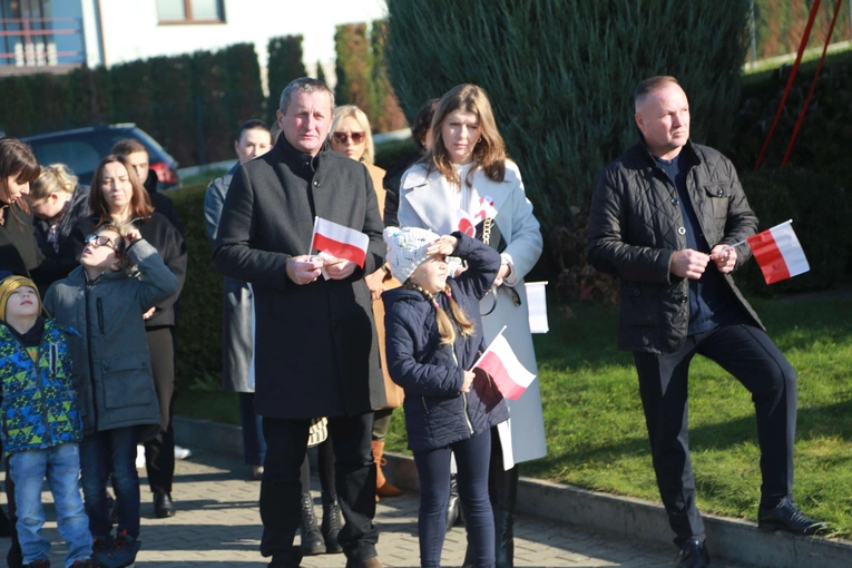 Poświęcenie obelisku i tablicy w Gródku nad Dunajcem