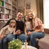 „Rodzina (nie od) święta”. Nowy program, w którym katolickie małżeństwa rozmawiają o sprawach ważnych dla wielu rodzin