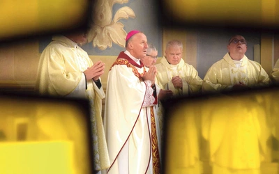 	Mszy św. przewodniczył bp Marek Solarczyk.
