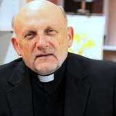 Babuszki egzaminowały z katechizmu administratora apostolskiego