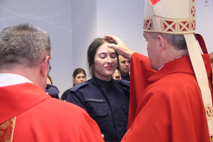 Bierzmowanie w Szkole Policji