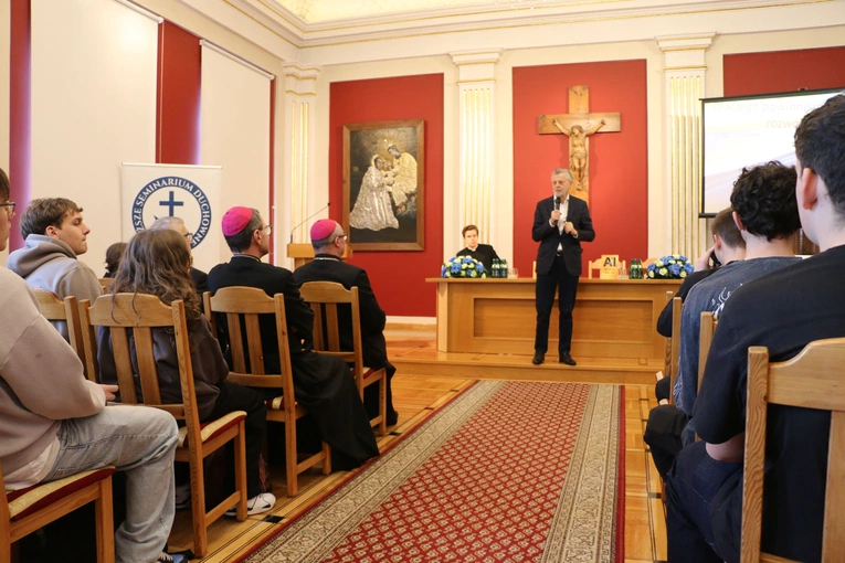 Płock. Sympozjum WSD