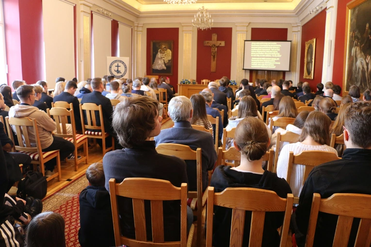 Płock. Sympozjum WSD