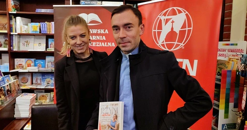 Magdalena Wolińska-Riedi we Wrocławskiej Księgarni Archidiecezjalnej