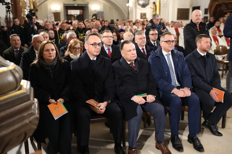 Księżak na katedrze – historyczny ingres biskupa Wojciecha Osiala