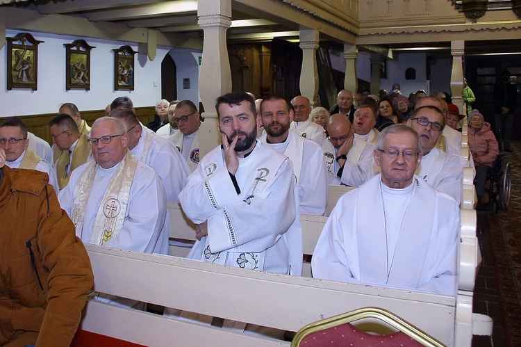 Święcenia diakonatu w Kobylnicy cz. 2