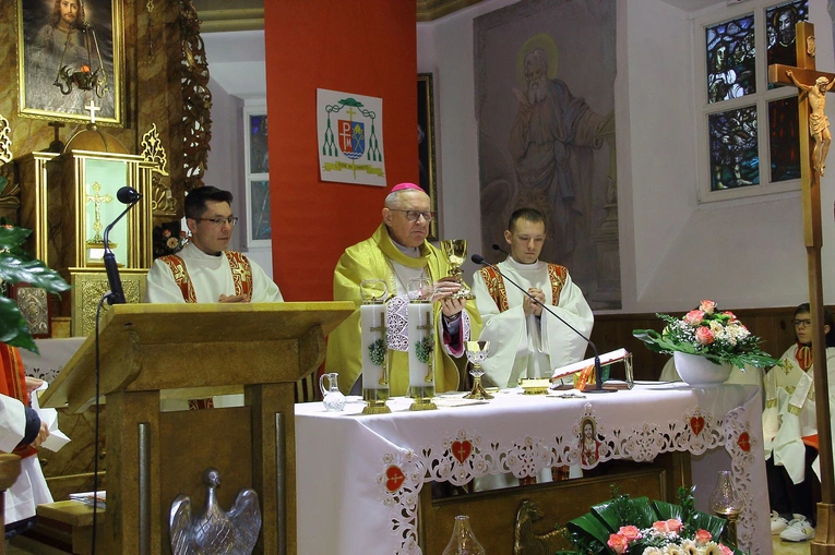 Święcenia diakonatu w Kobylnicy cz. 2