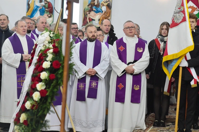 Szczytno. Pogrzeb śp. ks. Lecha Lachowicza