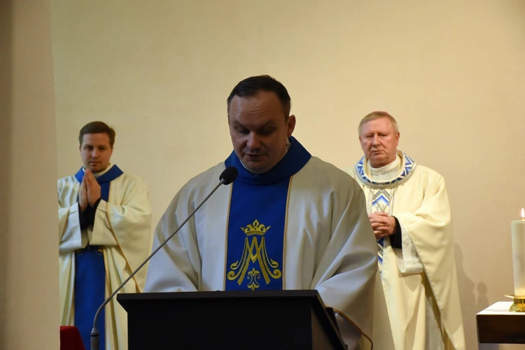 Debata o mądrym pomaganiu