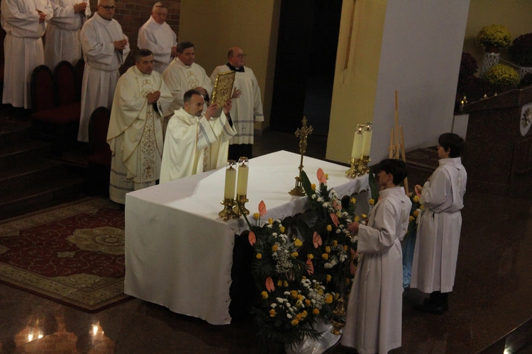 Odpust w parafii NMP Matki Miłosierdzia w Oleśnicy
