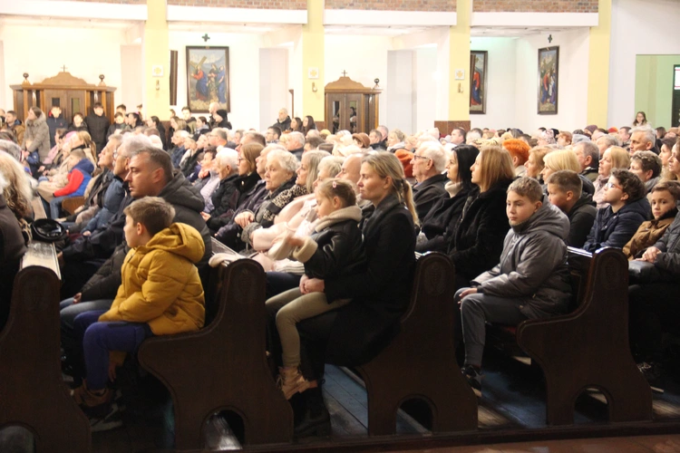 Odpust w parafii NMP Matki Miłosierdzia w Oleśnicy