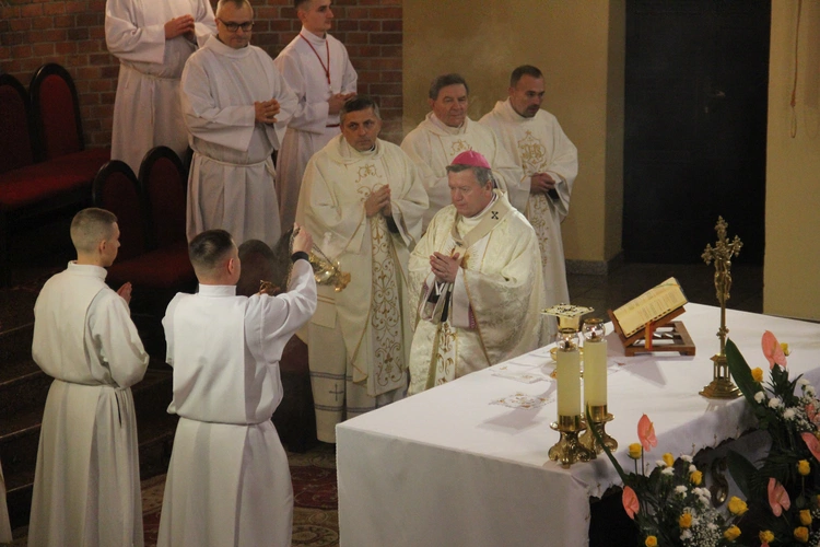 Odpust w parafii NMP Matki Miłosierdzia w Oleśnicy