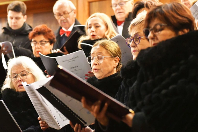 Koncert chóru "Cantemus Domino"